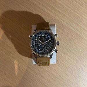 Poedagar watch